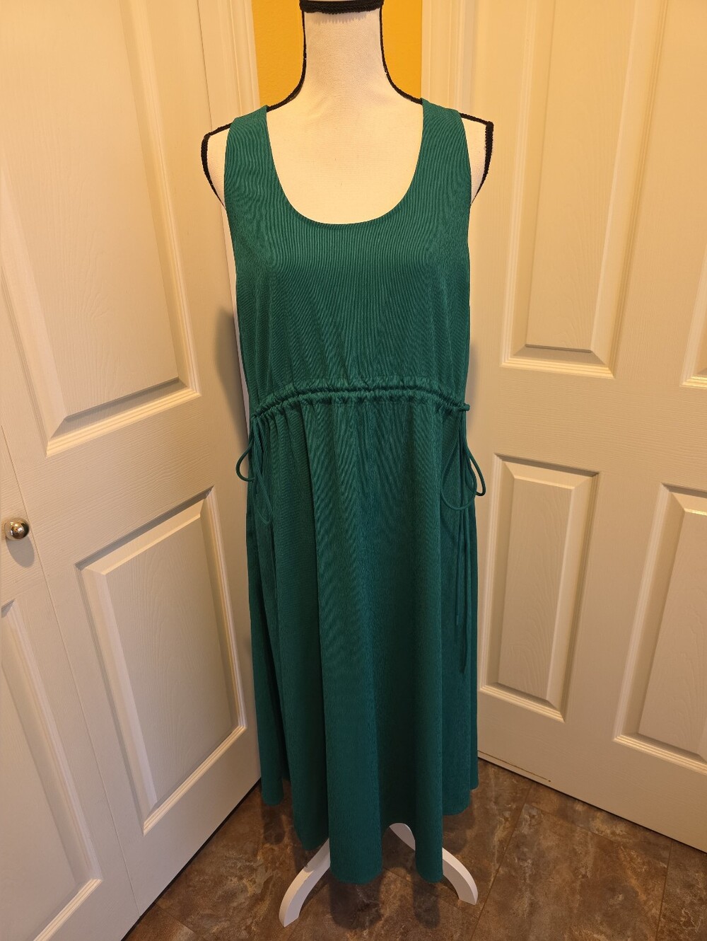 ATHLETA GREEN LONG DRESS, SIZE M